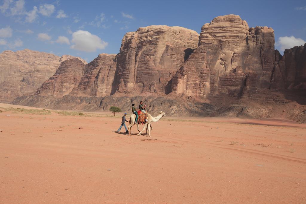 Bedouin House Camp Hotel Wadi Rum Buitenkant foto